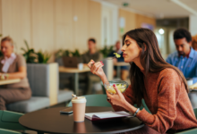 O que influencia a decisão do consumidor na hora de escolher onde comer? 